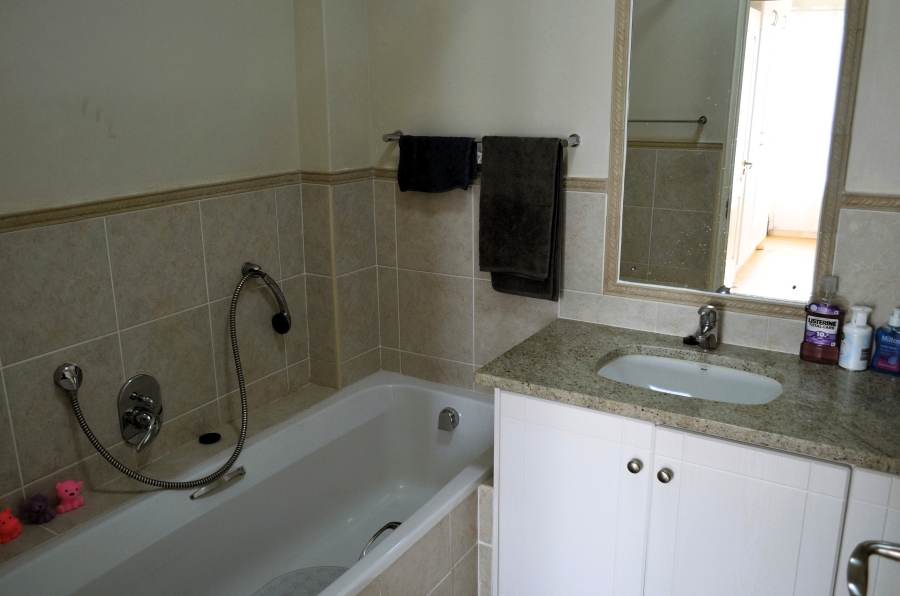 2 Bedroom Property for Sale in Strand Central Western Cape